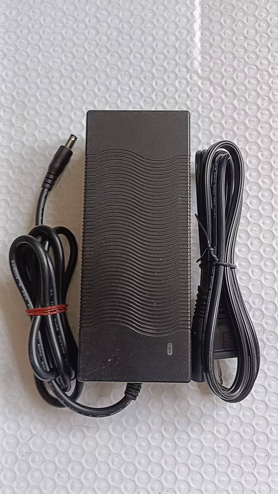 US-11 Charger